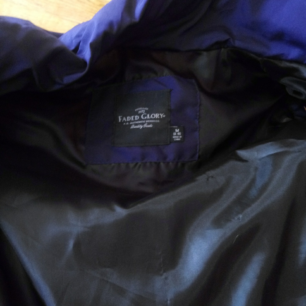 Vest - Picture 2 of 3